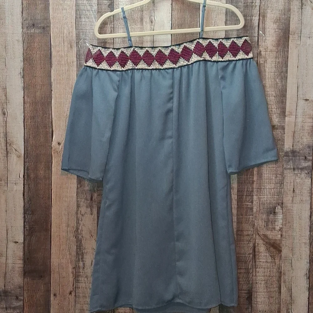 Maurices Off-Shoulder Dress with Red Embroidery NWT Size L Large Cold Shoulder